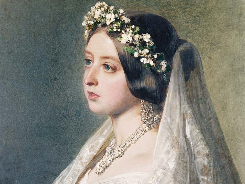 PhiLinh Wedding - Chiếc vòng hoa cam nữ hoàng Victoria đội trong lễ cưới với hoàng tử Albert